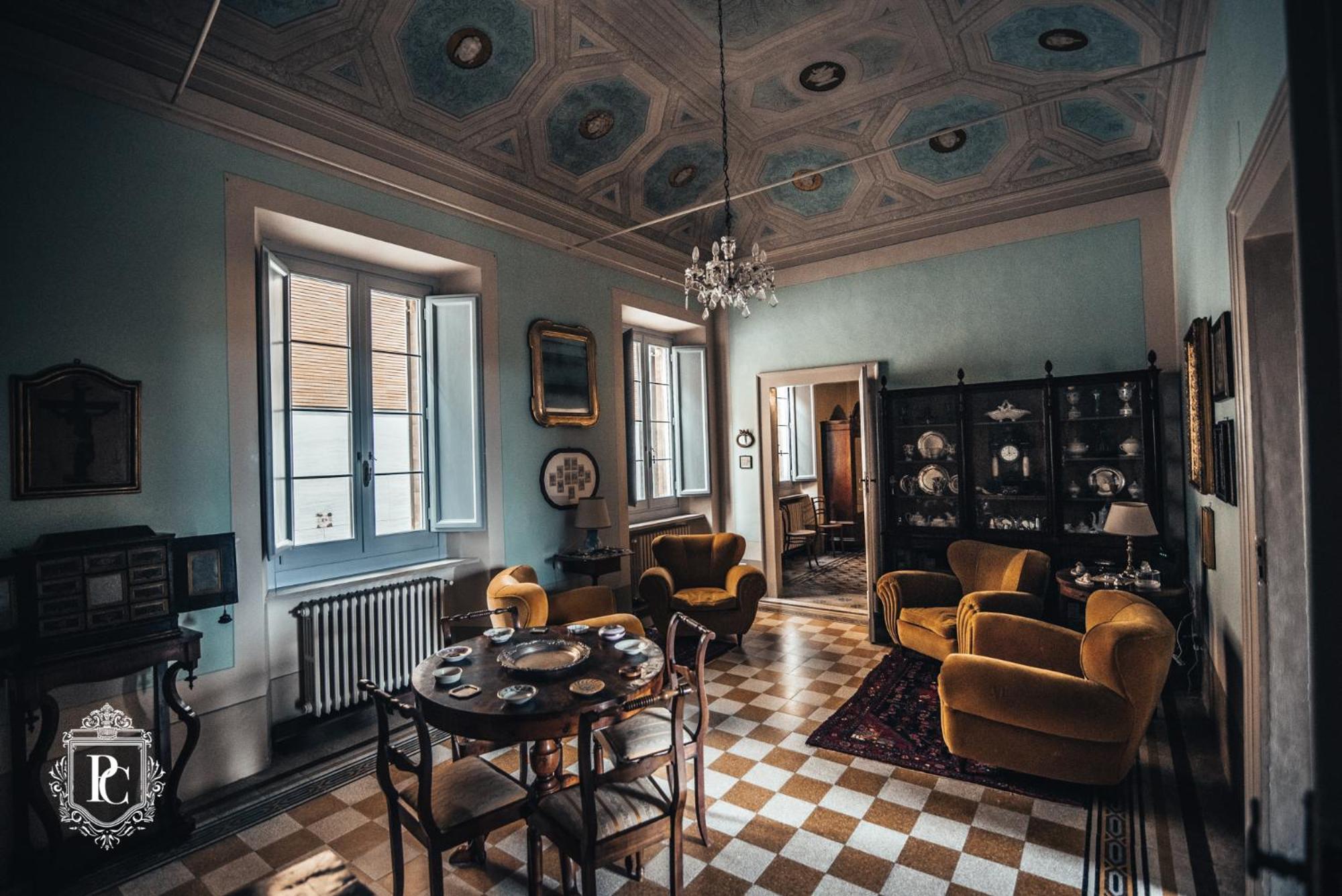 Palazzo Capparucci - Dimora Storica Guest house